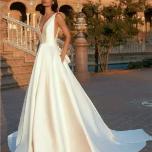 Pronovias