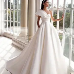 Pronovias